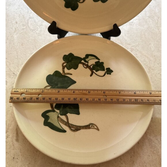 2 Metlox Poppytrail California Ivy 9.25" Luncheon Plates 1950s Vintage - Picture 2 of 4